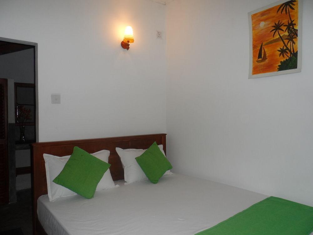 Summer Dew Villa Talpe Esterno foto