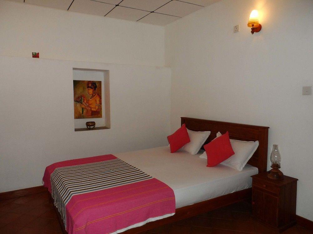 Summer Dew Villa Talpe Esterno foto
