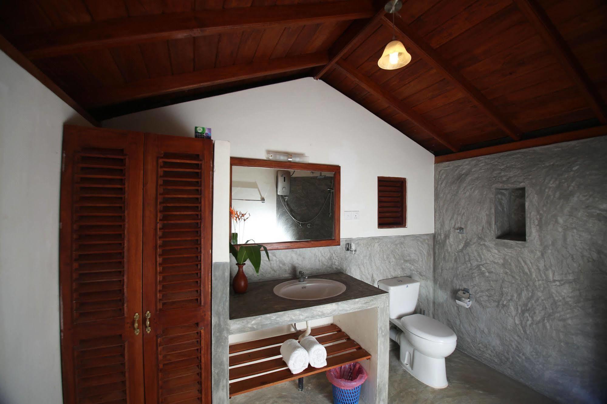 Summer Dew Villa Talpe Esterno foto