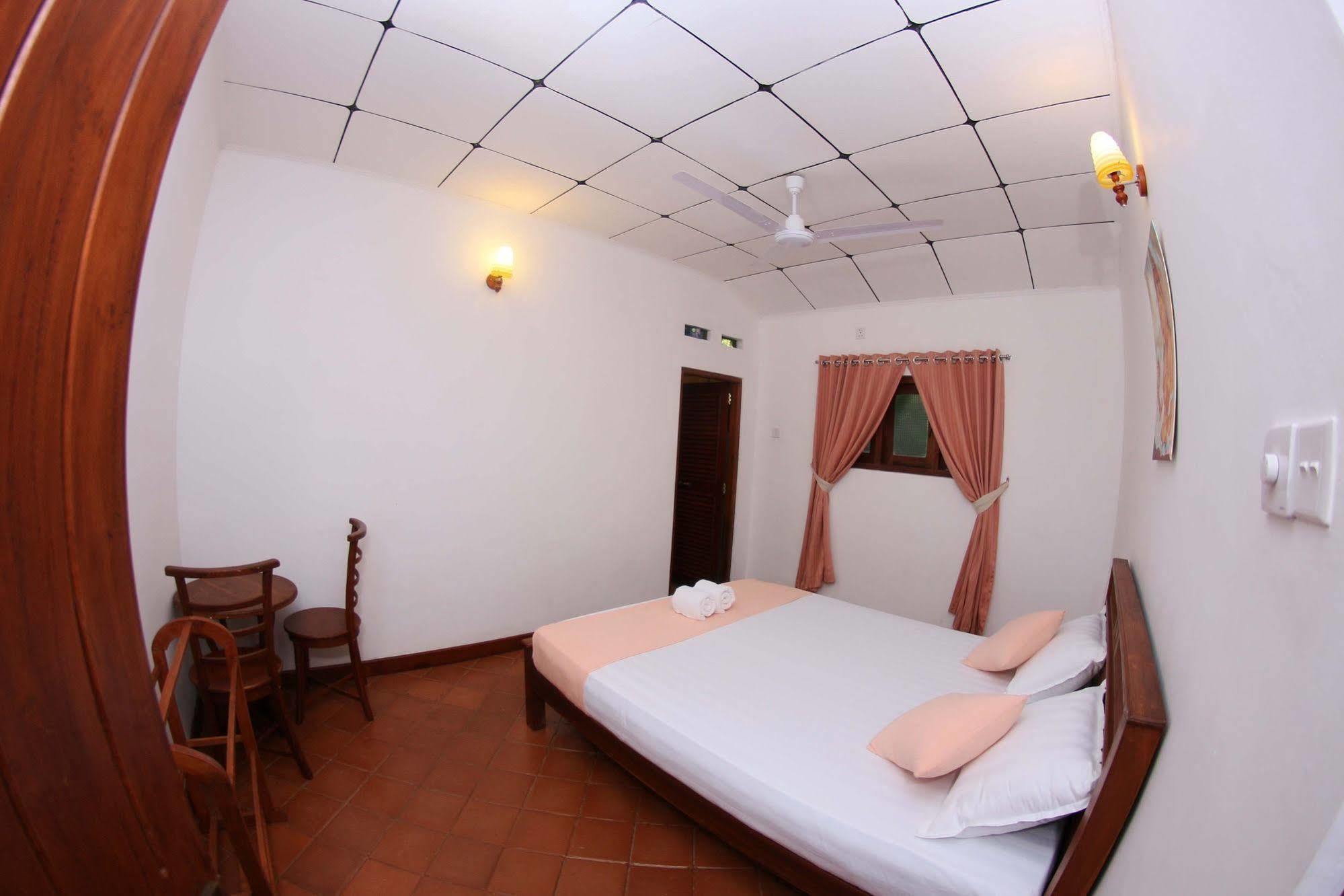 Summer Dew Villa Talpe Esterno foto